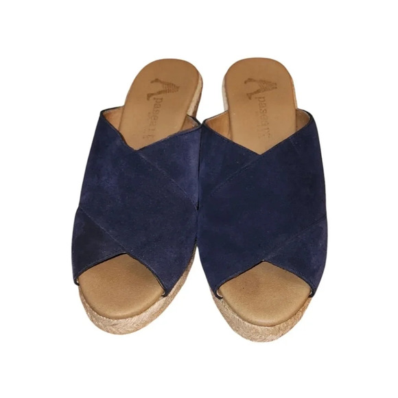 Vintage Suede Leather Wedge Sandals - Picture 2 of 3